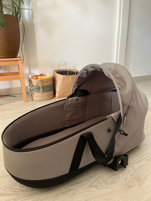 Alcofa Yoyo Babyzen com adaptadores