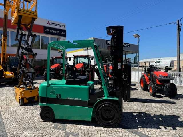 Empilhador Mitsubishi FB35K ALUGUER