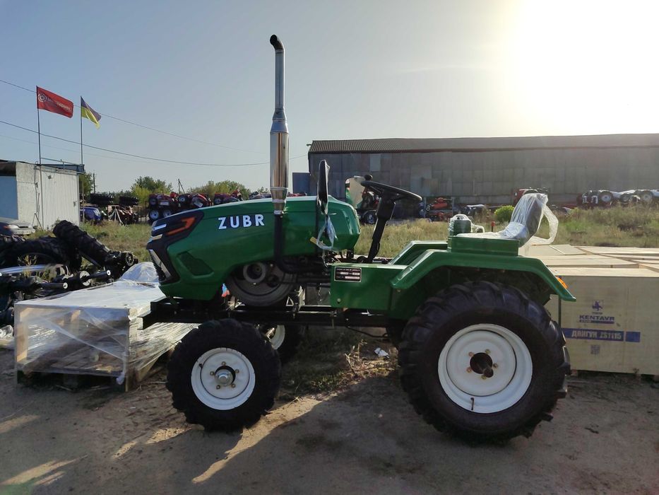 Трактор Зубр 250 с фрезой и плугом 2*20 Доставка к дому бесплатная: 2 ...