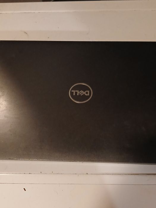 Laptop Dell Latitude 5500