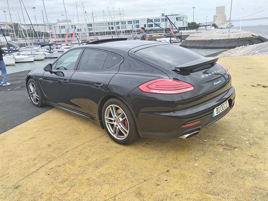 Porche panamera nacional