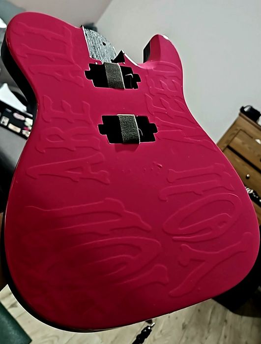 Oklejanie, Polerowanie i Detailing Gitar – Kompleksowa Odnowa Instrumentu