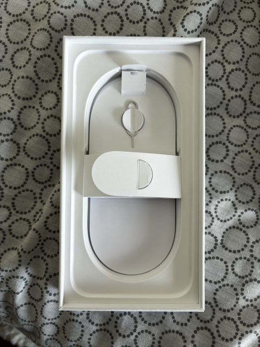 Iphone 16e com garantia ate 06/2027