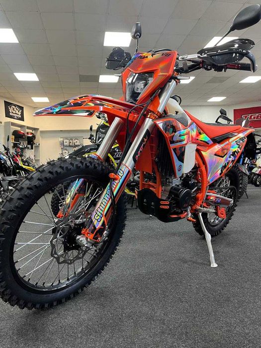 Мотоцикл STN V8 Enduro