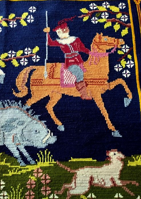 Painel em Arraiolos Motivo Caça Medieval, novo.