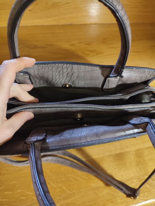 Сумка чемодан дамська сумочка обьємна