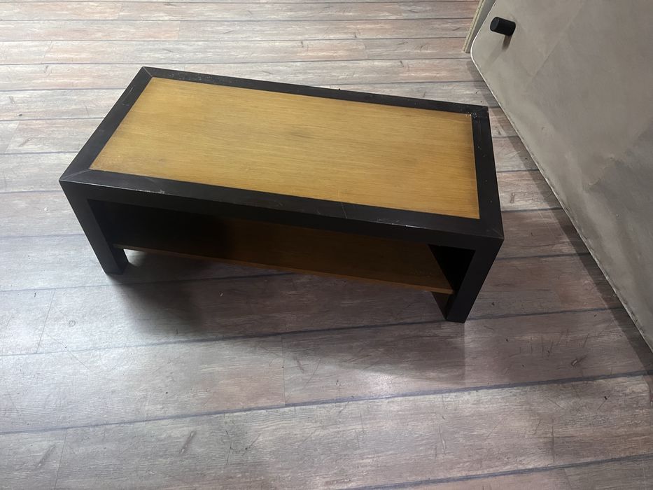 Mesa de centro retangular