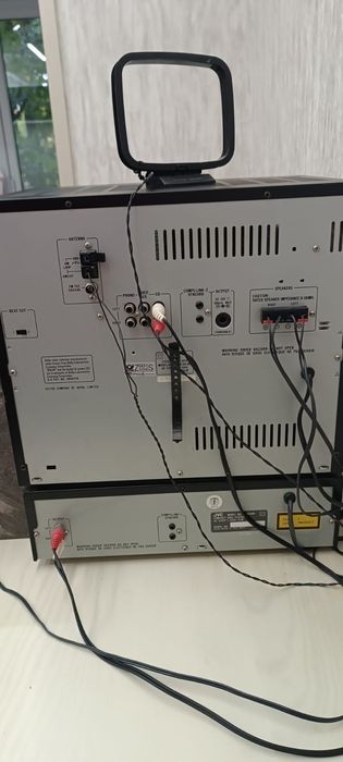 Музична система JVC