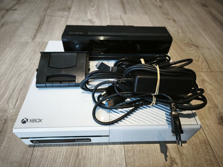 Konsola Xbox One + Kinect
