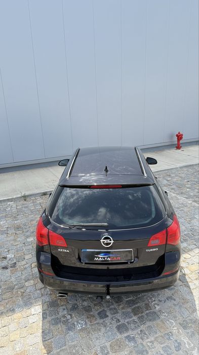 Opel Astra 1.4 Touring 2011