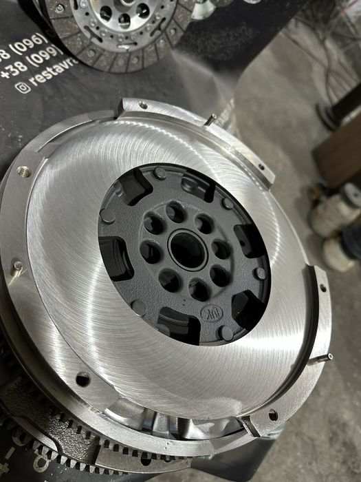 Демпфер Маховик продаж обмін