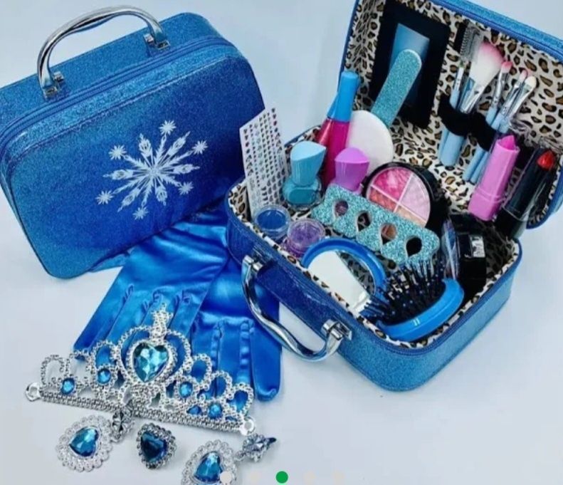 Дитяча косметика у чемоданчику