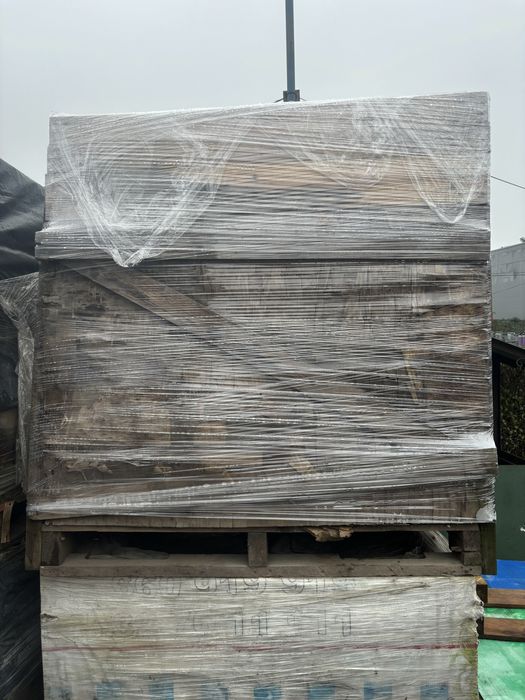 Drewno opałowe z remontu palet.