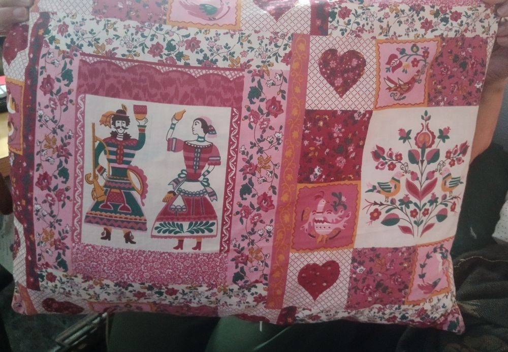 Vendemos almofadas artesanais feitas a mão