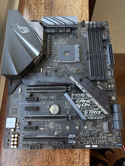 Motherboard AM4 - ASUS ROG STRIX X470-F GAMING