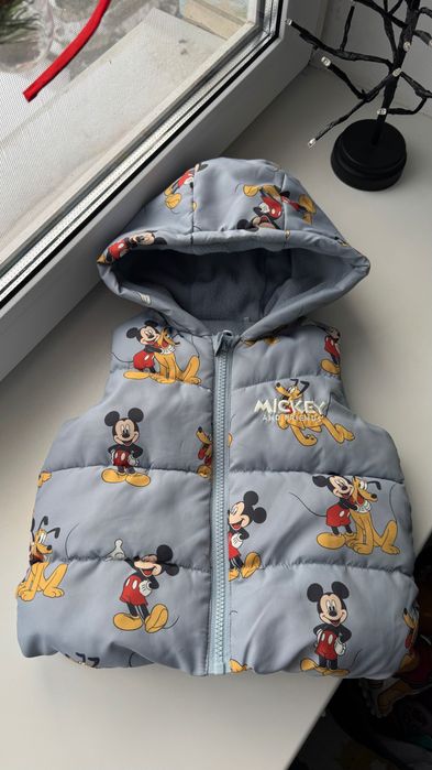 Продам жилетку дитячу