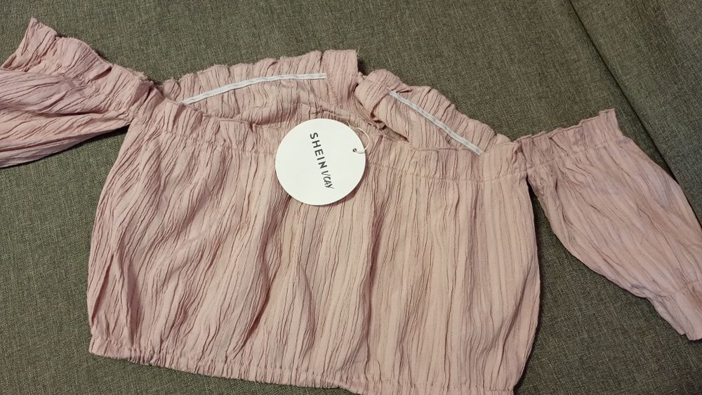 Гарний топ від Shein