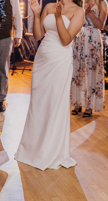 Elegancka suknia ślubna