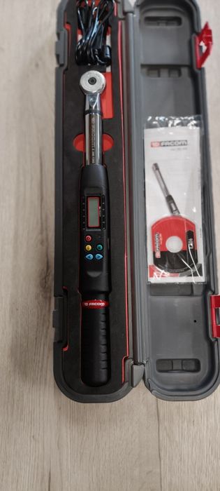 Klucz dynamometryczny elektroniczny  FACOM E.306-135D