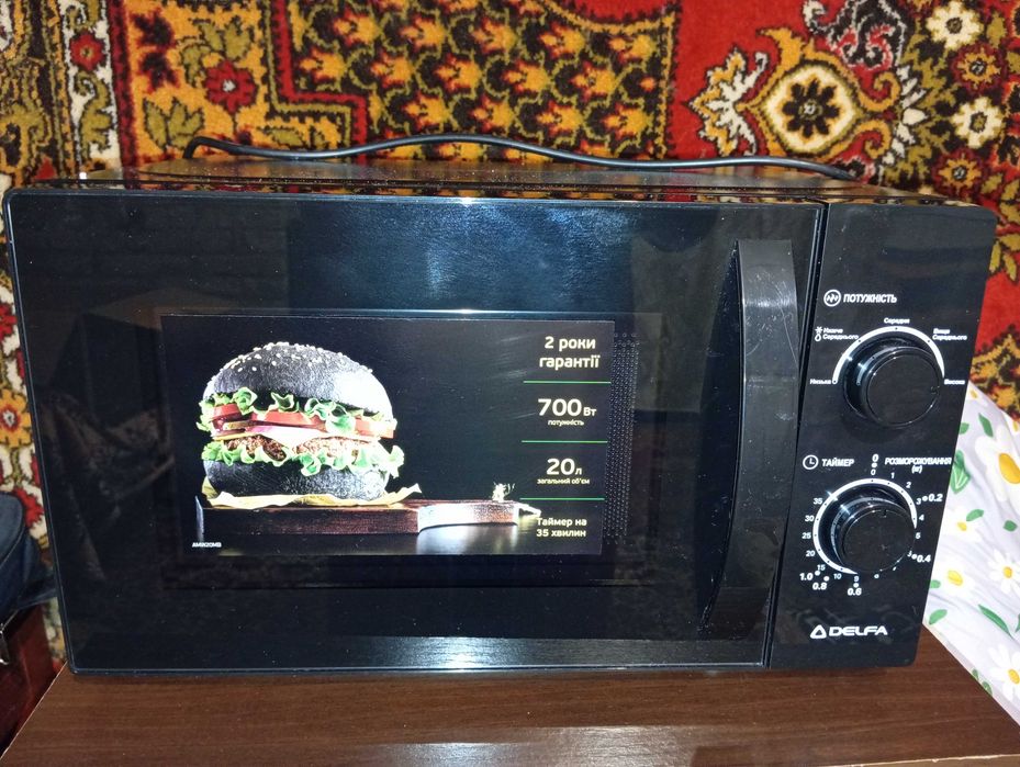 Продам дві мікрохвильовки. По 1000 та 1200 грн