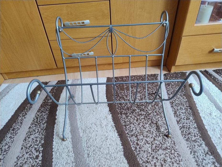 Gazetownik metalowy gazetownik ozdobny