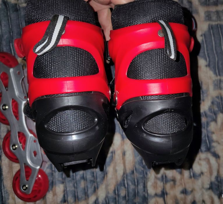 Продаю роликові ковзани