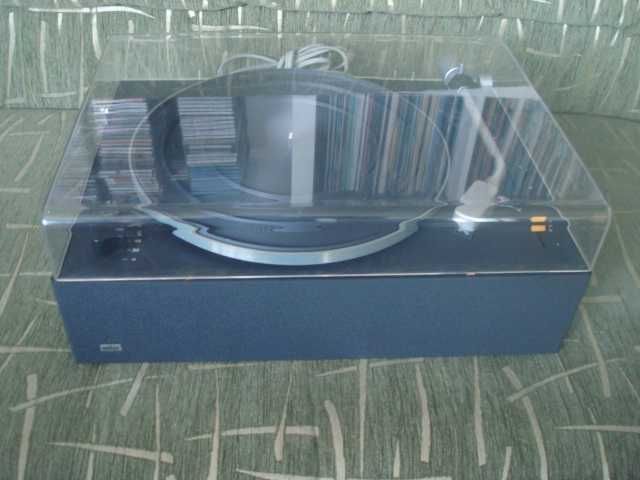 Продам проигрыватель пластинок Braun