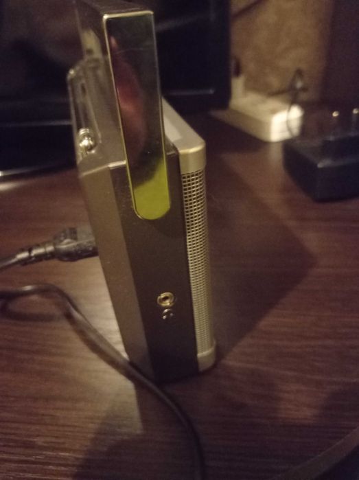 Радіоприймачі Grundig та інших