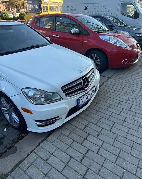 Продаж авто Mercedes-Benz
