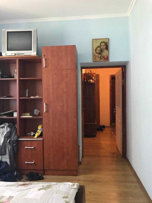 Продам будинок в передмісті Івано-Франківська