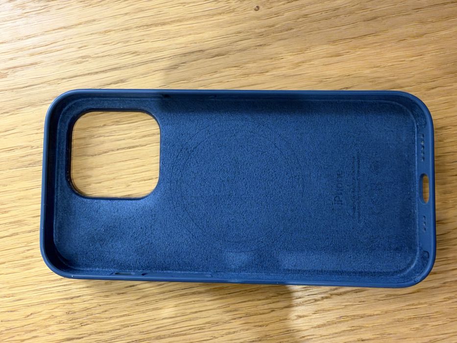 etui IPhone 14 pro