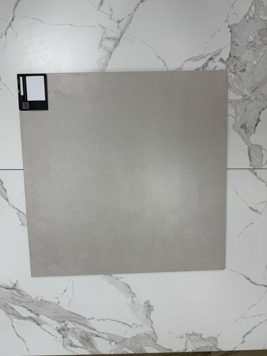 Світло сіра плитка на підлогу,стіни,терас,БЕЗ  ПОСЕРЕДНИКІВ склад