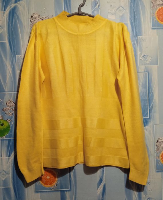 Продам женские джемпера -46,50,52,54 р-ров