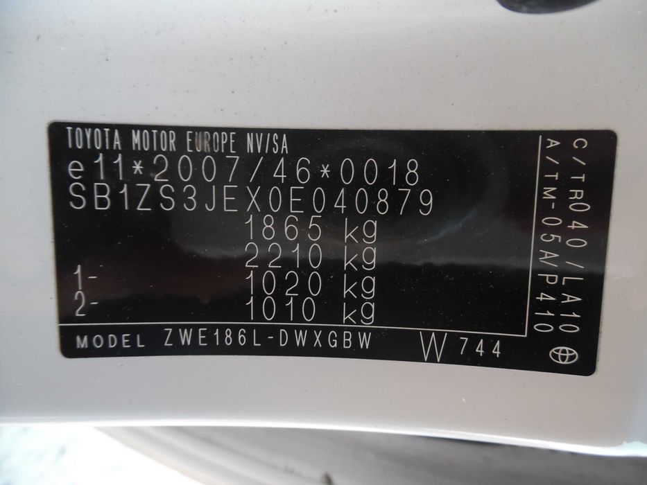 Toyota Auris / 1.8 Hybryd / 2013r na części