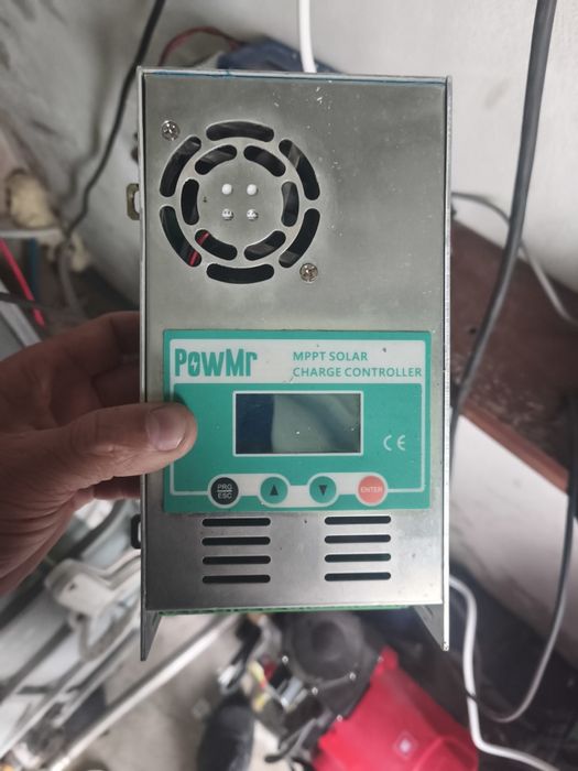 Controlador de carga mppt 24/48