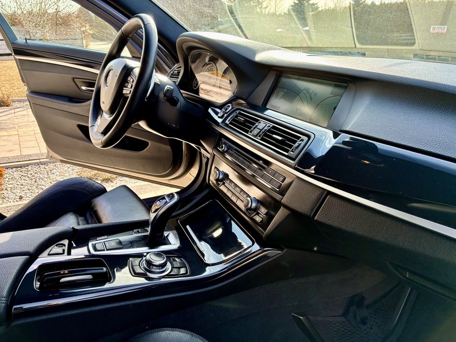 BMW F11 520D  184km 8AT