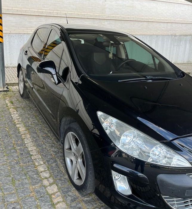 Peugeot 308 1.6 HDI ano 2009 em bom estado
