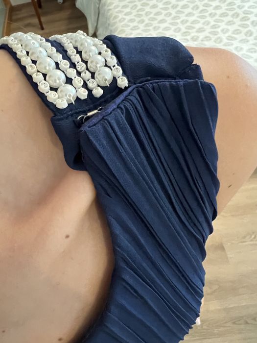 Macacão sem costas com pérolas