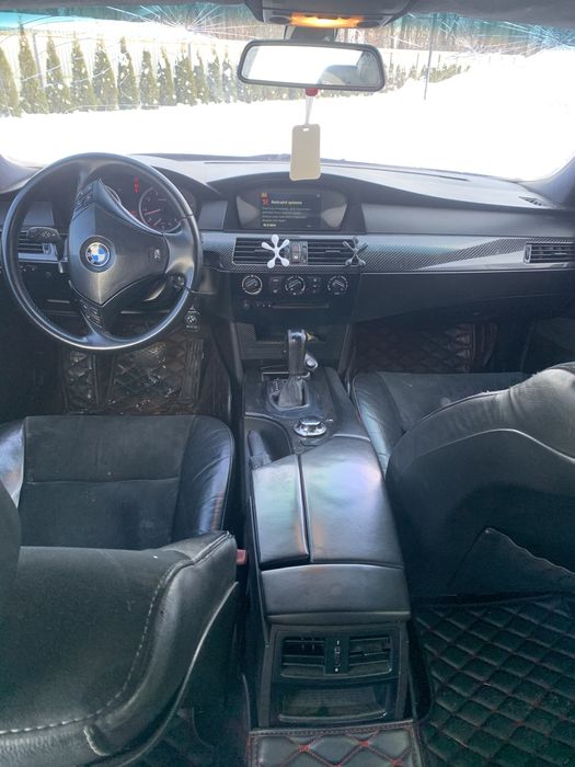 Продам BMW Е60 м54б22