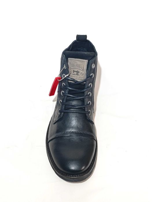 Bota Homem Couro Preto - Tamanho 44 - Novos