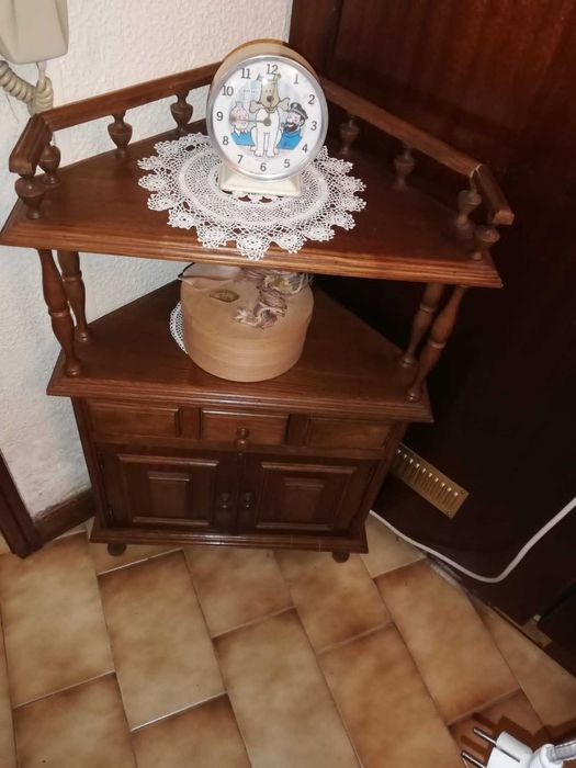 Móvel Auxiliar de Telefone