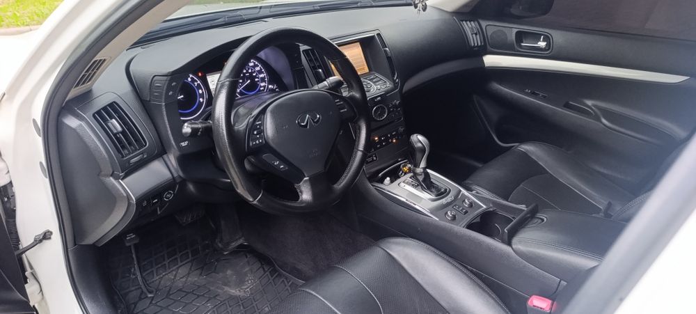 Продам Infiniti g 25X