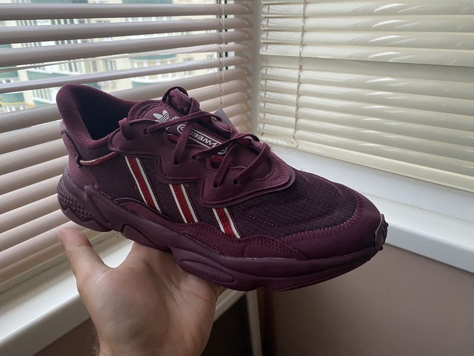 Кросівки Кроссовки adidas Ozweego