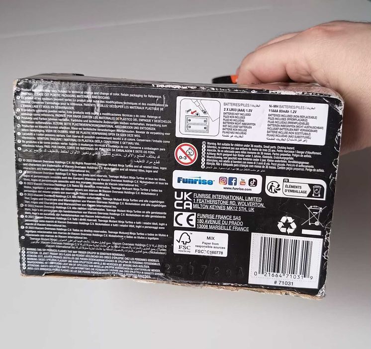 Wojownicze Żółwie Ninja samochodzik zdalnie sterowany Michelangelo.