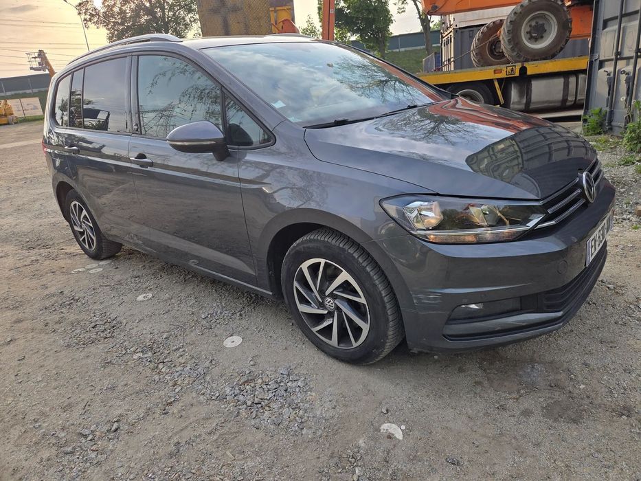 Volkswagen Touran 113 tys automat navi kamerka Sound wersja