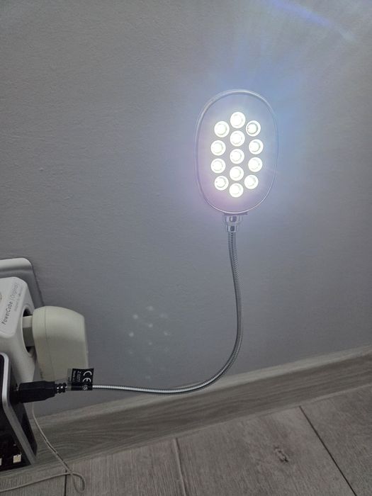 Lampka LED USB Esperanza – 13 LED