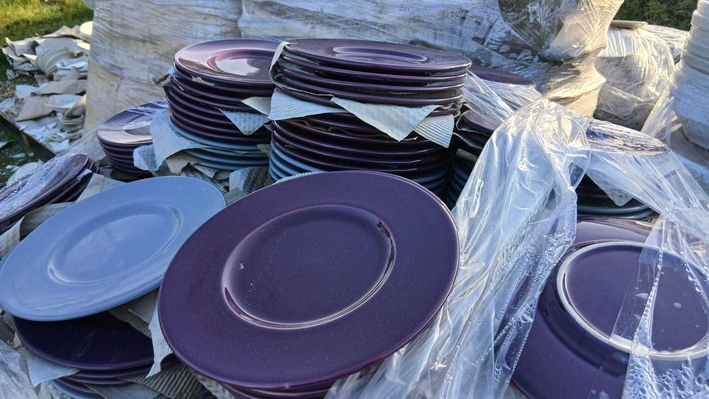 Loiça e louça nova uso doméstico e eventos