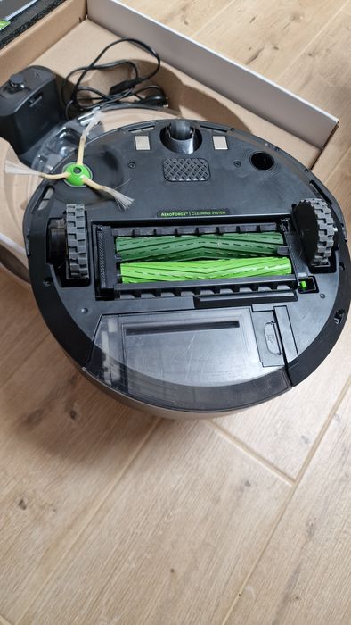 Irobot Roomba i3