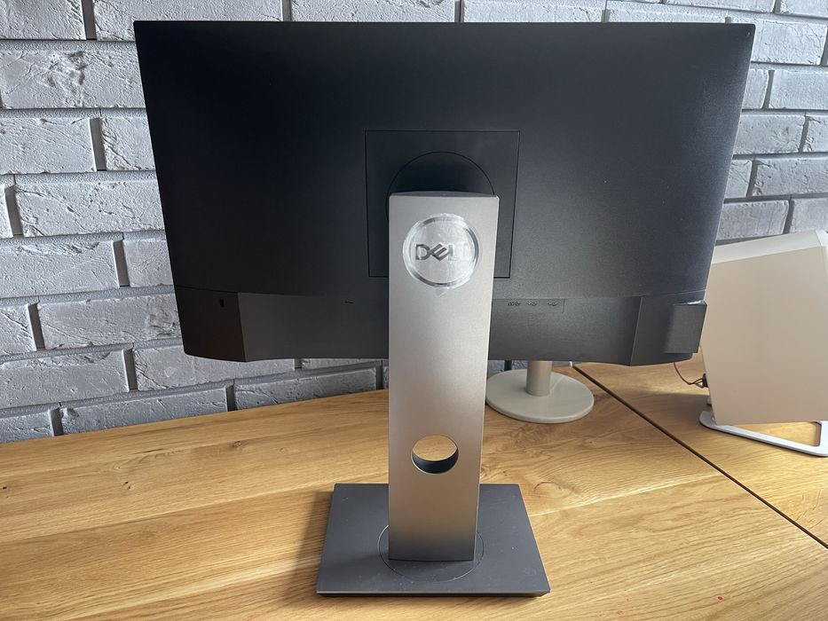 Monitor Dell P2219h