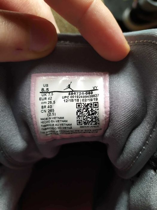 Nike Air Jordan 1 Mid Black Particle Grey Gym Red